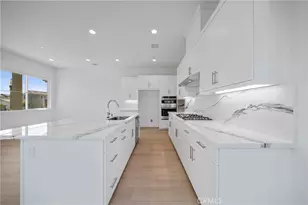 187 Yugen, Irvine, CA 92618 - Photo 8