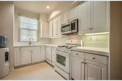 125 S Heartwood Way, Anaheim, CA 92801 - Photo 8
