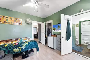 421 W 55th St, Los Angeles, CA 90037 - Photo 20