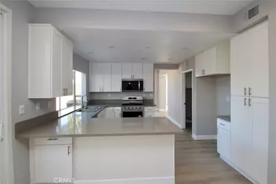 10 Laconia, Irvine, CA 92614 - Photo 4