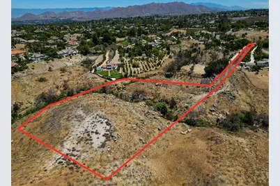 6743 Canyon Hill Drive, Riverside, CA 92506 - Photo 6
