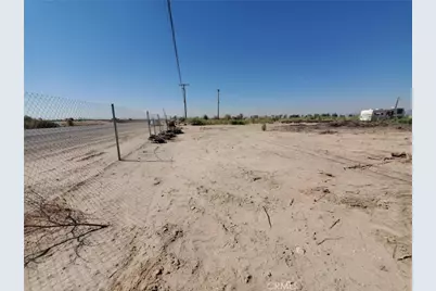 14983 S Neighbours Boulevard, Blythe, CA 92225 - Photo 8