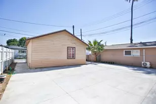 1091 Bonita St, Tustin, CA 92780 - Photo 12