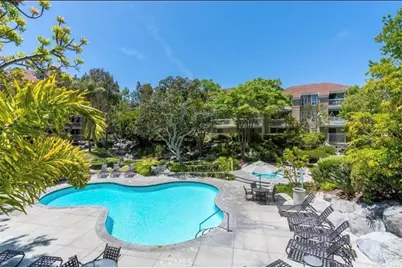 20301 Bluffside Circle #D312, Huntington Beach, CA 92646 - Photo 6