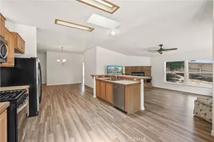 10880 Fox Springs Rd, Murrieta, CA 92562 - Photo 18
