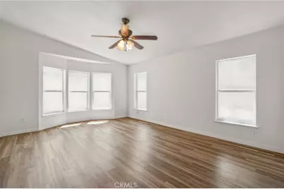 10880 Fox Springs Road, Murrieta, CA 92562 - Photo 24