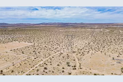 9690 Barcelona Avenue, Adelanto, CA 92301 - Photo 14