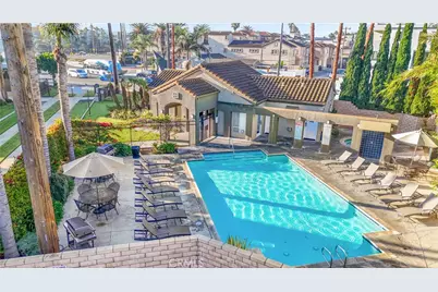 430 Lake Street #304, Huntington Beach, CA 92648 - Photo 44