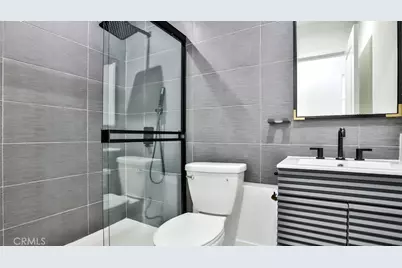 11445 Saticoy Street, North Hollywood, CA 91605 - Photo 12