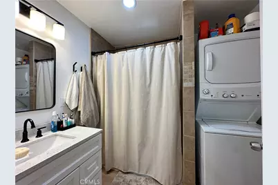 2240 Walnut Avenue, Signal Hill, CA 90755 - Photo 6