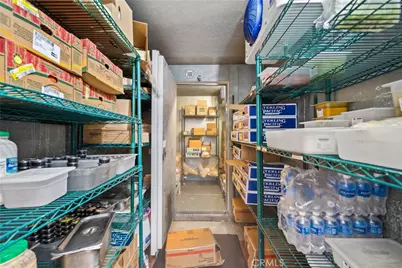 474 N Beverly Dr, Beverly Hills, CA 90210 - Photo 22