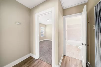 122 E 83rd Street, Los Angeles, CA 90003 - Photo 32