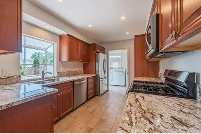 1701 Lake Street, Huntington Beach, CA 92648 - Photo 18