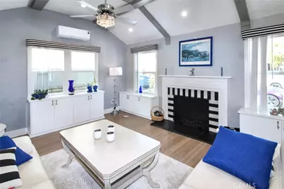 207 Santa Ana Avenue, Long Beach, CA 90803 - Photo 8