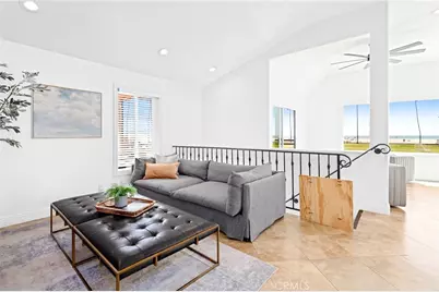 916 E Oceanfront, Newport Beach, CA 92661 - Photo 28