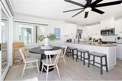 916 E Oceanfront, Newport Beach, CA 92661 - Photo 8