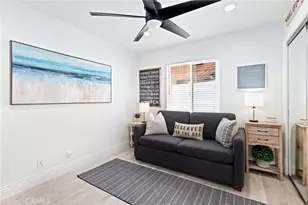 916 E Oceanfront, Newport Beach, CA 92661 - Photo 14