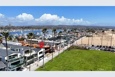 916 E Oceanfront, Newport Beach, CA 92661 - Photo 40