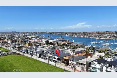 916 E Oceanfront, Newport Beach, CA 92661 - Photo 42