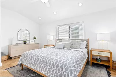 916 E Oceanfront, Newport Beach, CA 92661 - Photo 36