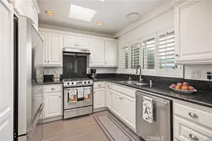 103 Yorktown, Newport Beach, CA 92660 - Photo 20