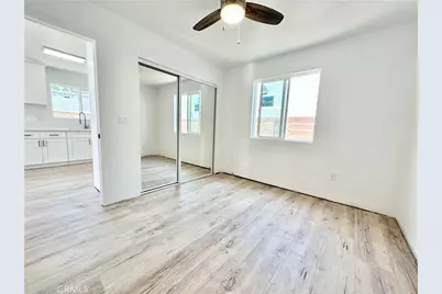 5718 S Manhattan Place, Los Angeles, CA 90062 - Photo 26