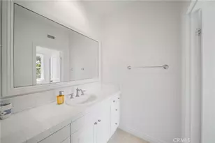 28 Townsend, Irvine, CA 92620 - Photo 18