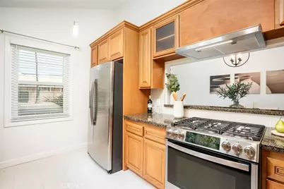 118 Adams Avenue, Huntington Beach, CA 92648 - Photo 16