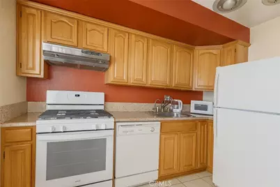210 N Atlantic Boulevard #A, Alhambra, CA 91801 - Photo 6