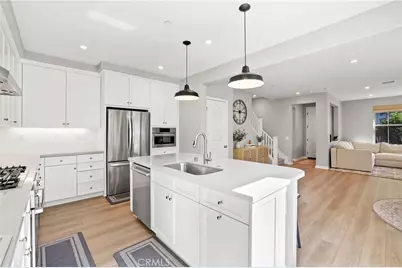 152 Newburry, Irvine, CA 92618 - Photo 24