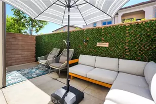 152 Newburry, Irvine, CA 92618 - Photo 52