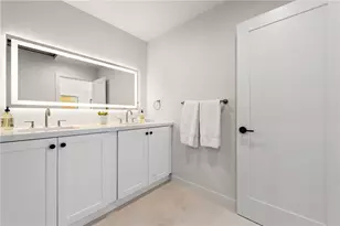 13023 Warren Ave, Los Angeles, CA 90066 - Photo 24