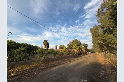 42150 Margoni Way, Hemet, CA 92544 - Photo 8