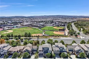 74 Iluna, Irvine, CA 92618 - Photo 54