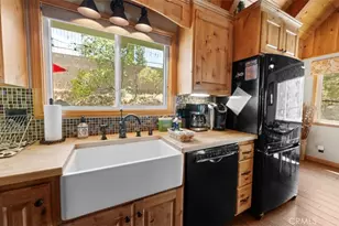 653 Temple Ln, Big Bear Lake, CA 92315 - Photo 14