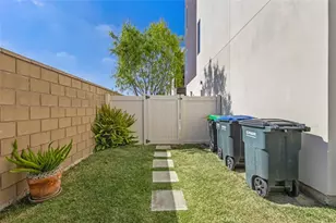 47 Ebb Tide Cir, Newport Beach, CA 92663 - Photo 10