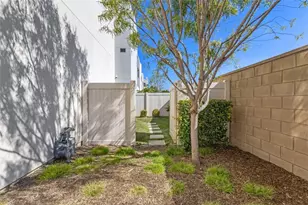 47 Ebb Tide Cir, Newport Beach, CA 92663 - Photo 8