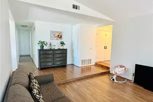 2111 Whitestone Dr, Riverside, CA 92506 - Photo 14