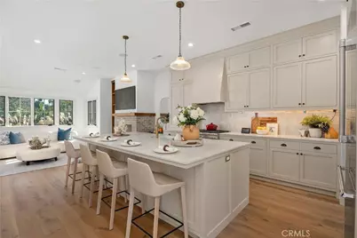 337 Holmwood Drive, Newport Beach, CA 92663 - Photo 2