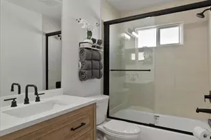 718 S Claudina St, Anaheim, CA 92805 - Photo 14