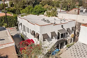 2568 N Beachwood Dr, Los Angeles, CA 90068 - Photo 10