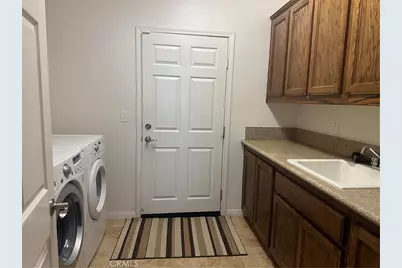 9322 Hollywood Court, Phelan, CA 92371 - Photo 8