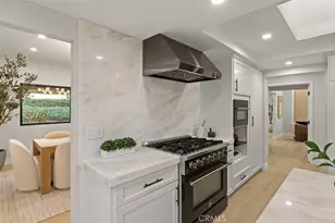 10 White Water Dr, Corona del Mar, CA 92625 - Photo 18