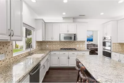 1001 Sungro Way, Bakersfield, CA 93311 - Photo 12