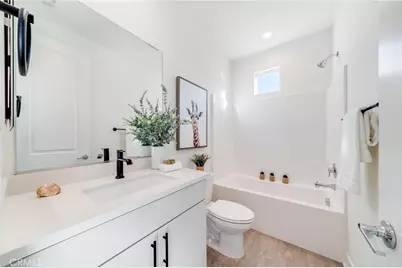 196 Episode, Irvine, CA 92618 - Photo 18