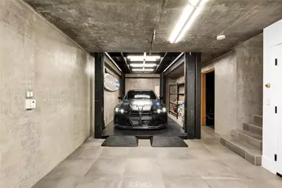 7210 W. Oceanfront, Newport Beach, CA 92663 - Photo 28