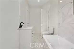 1940 S La Salle Ave, Los Angeles, CA 90018 - Photo 8