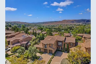 11 Tuscany, Ladera Ranch, CA 92694 - Photo 2