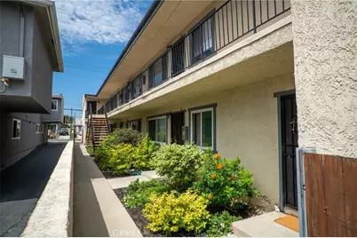 920 Loma Avenue, Long Beach, CA 90804 - Photo 6