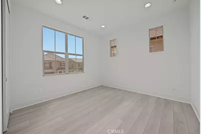 155 Somera, Irvine, CA 92602 - Photo 14